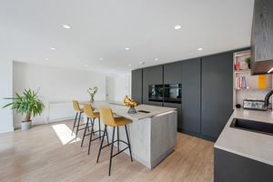 Kitchen- click for photo gallery